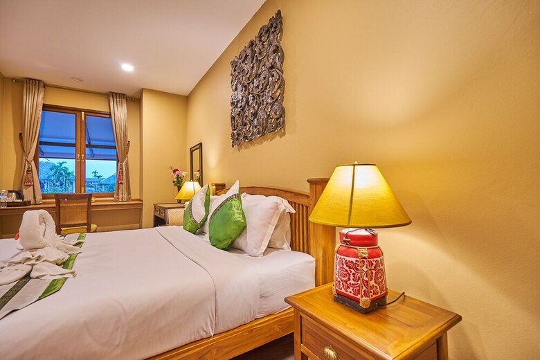 Hotel Hueankhamhom Resort
