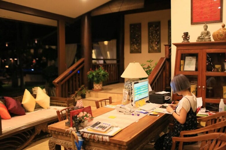 Hotel Hueankhamhom Resort