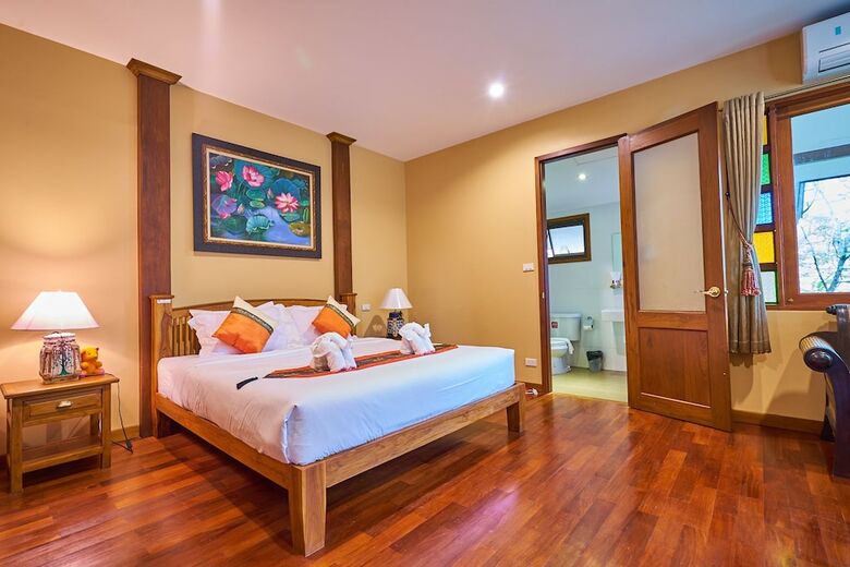 Hotel Hueankhamhom Resort