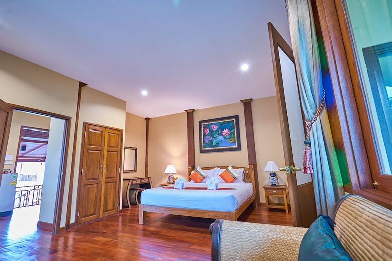 Hotel Hueankhamhom Resort