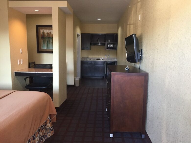 Motel Highlands Suites