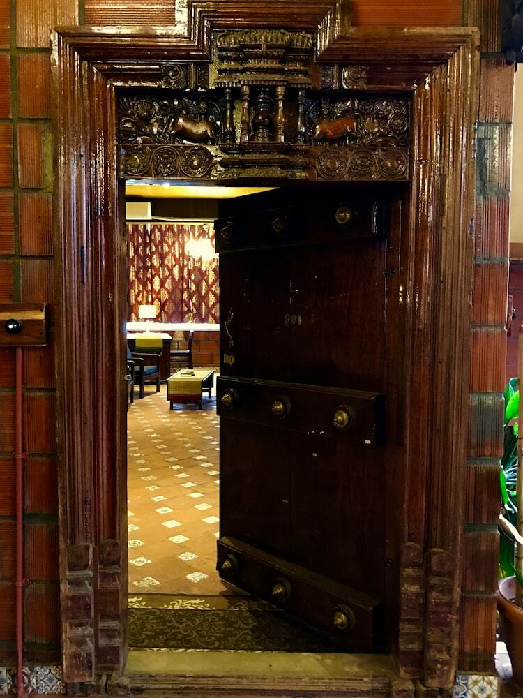 Hotel Golden Lotus