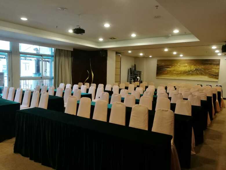 Global Business Hotel
