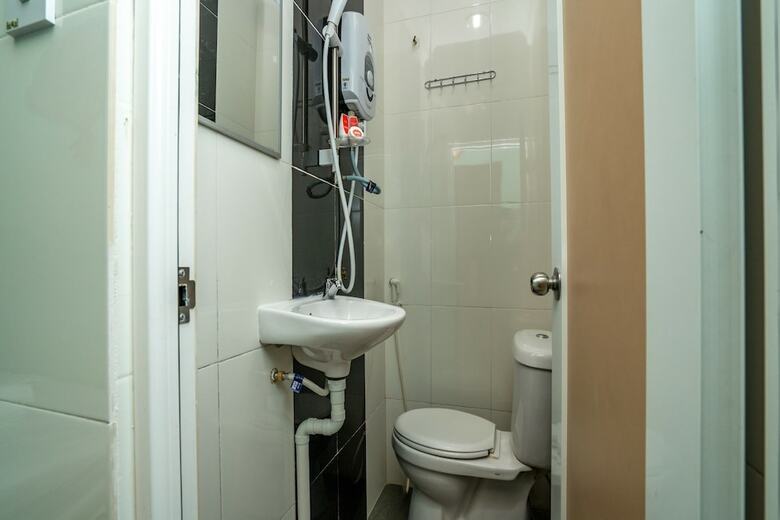 Oyo 43954 Hotel Casa Reo