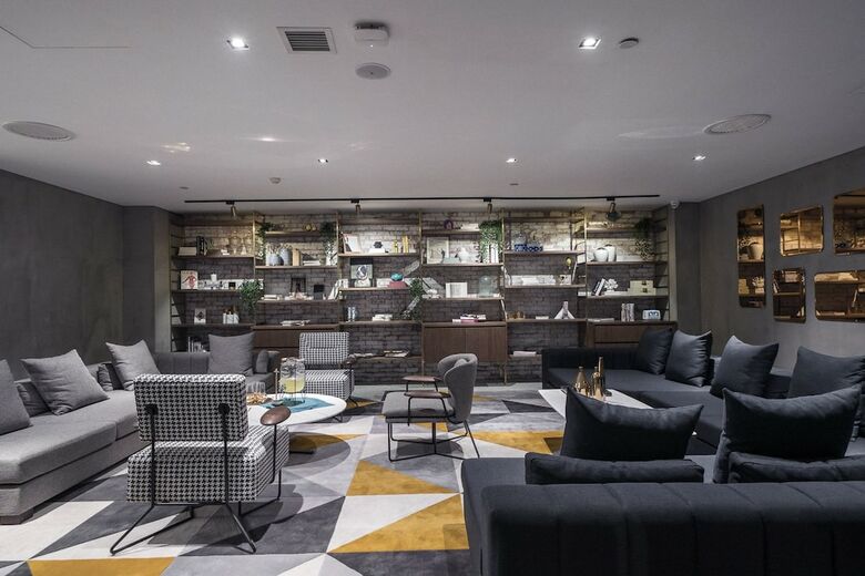 Ophelia299 Boutique Hotel