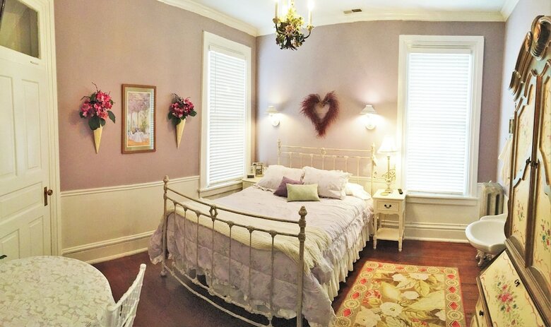 Ellerbeck Mansion Bed & Breakfast