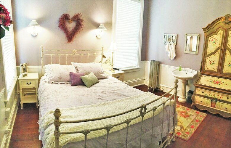Ellerbeck Mansion Bed & Breakfast