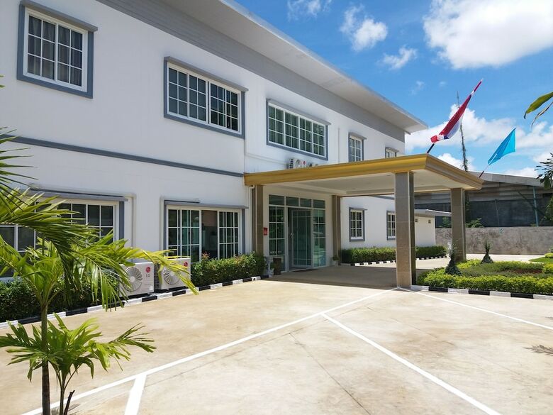 Montara Hotel & Resort Korat