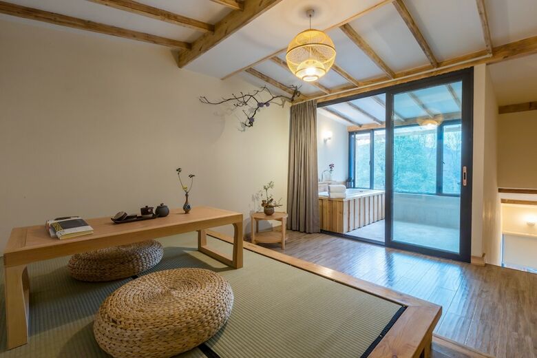 Hotel Sukham Advesa Emei