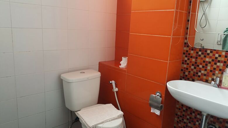 The Living Hotel At Surat Thani