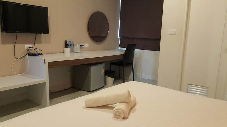 The Living Hotel At Surat Thani