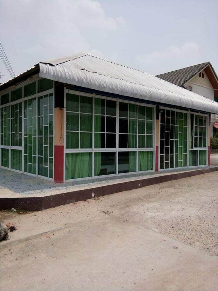 Hotel Raveekan Resort