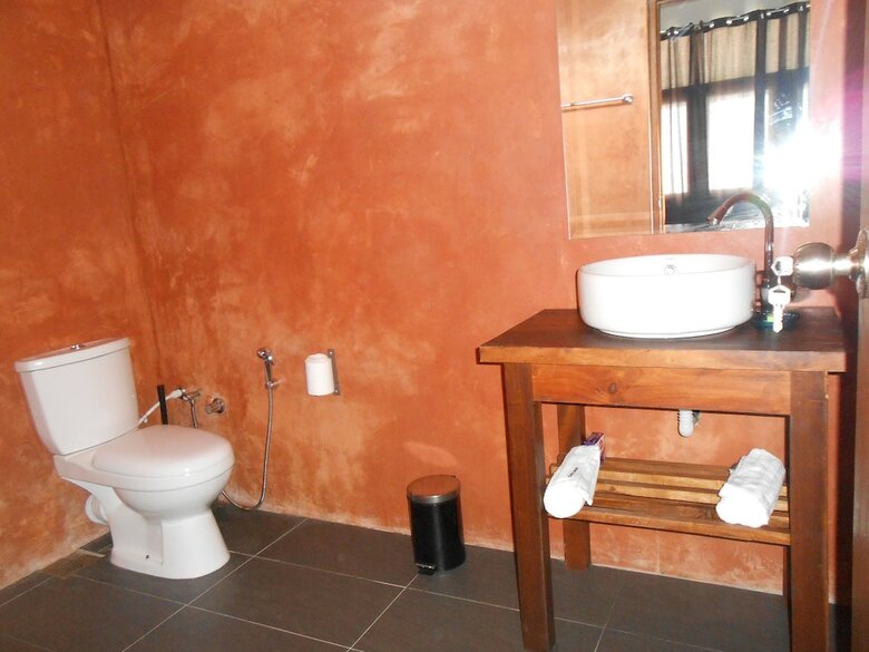 Hotel Coral Seas Beach Hikkaduwa