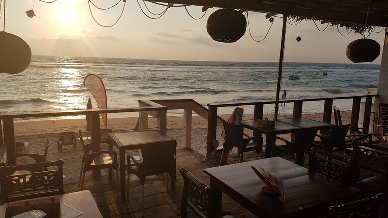 Hotel Coral Seas Beach Hikkaduwa