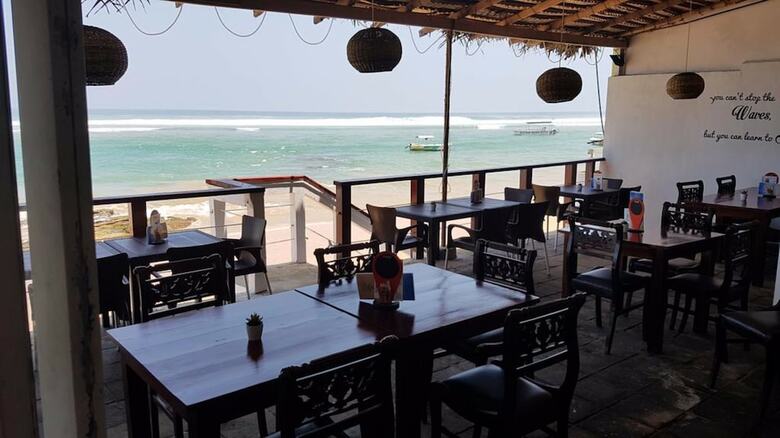 Hotel Coral Seas Beach Hikkaduwa