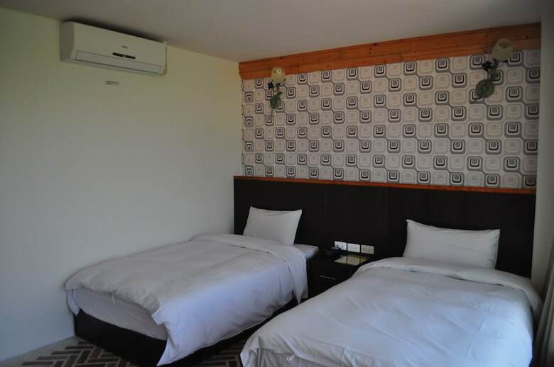 Hotel Fly House