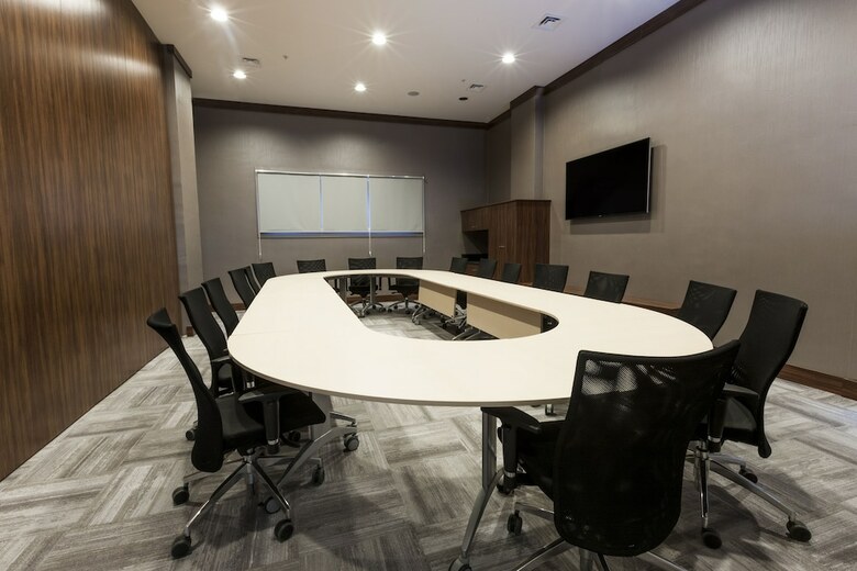 Hotel Ramada By Wyndham Istanbul Alibeykoy