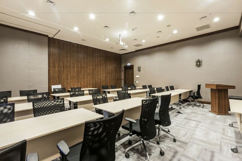 Hotel Ramada By Wyndham Istanbul Alibeykoy