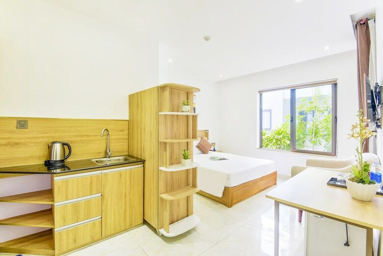 Lucky Danang Hotel & Apartment