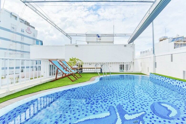 Lucky Danang Hotel & Apartment