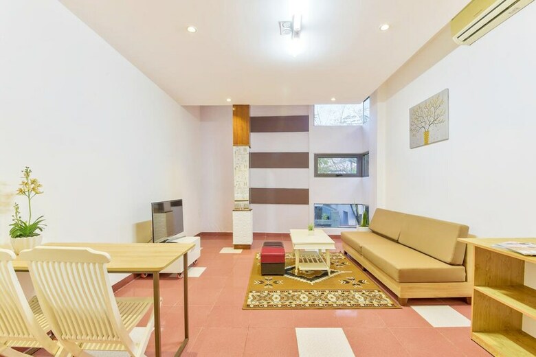 Lucky Danang Hotel & Apartment