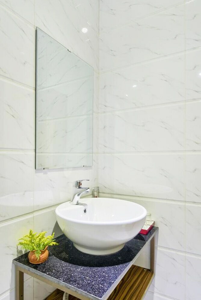 Lucky Danang Hotel & Apartment