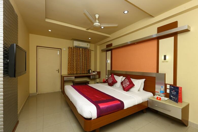 Oyo 5319 Hotel Navaratna
