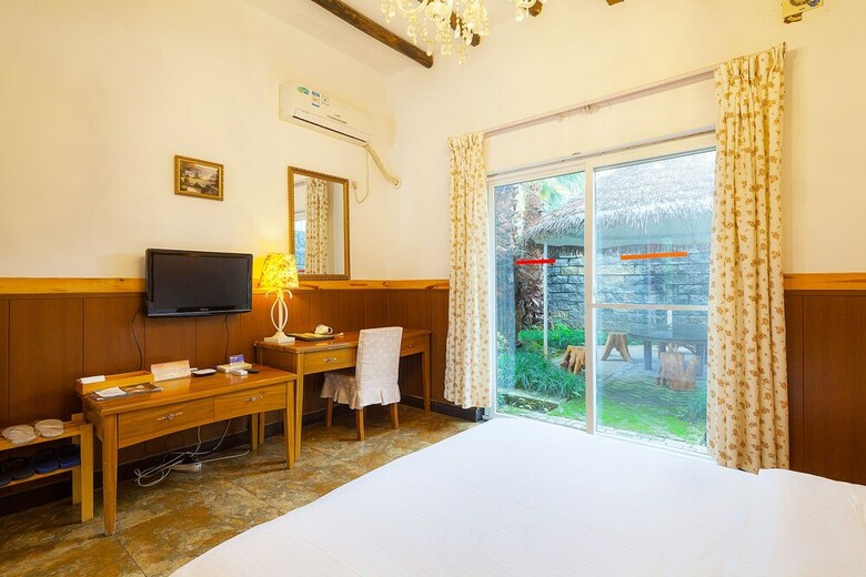 Hostal Village Utopian Hostel