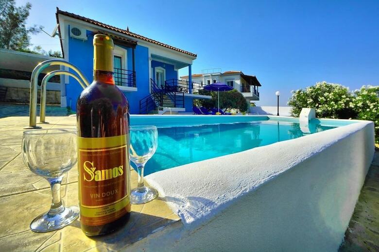 Mouzakis Villas