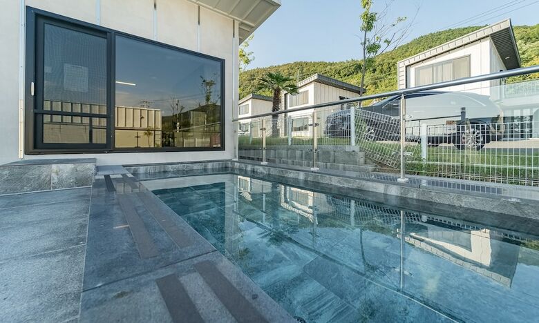 Arte Resort Spa & Pool Villa