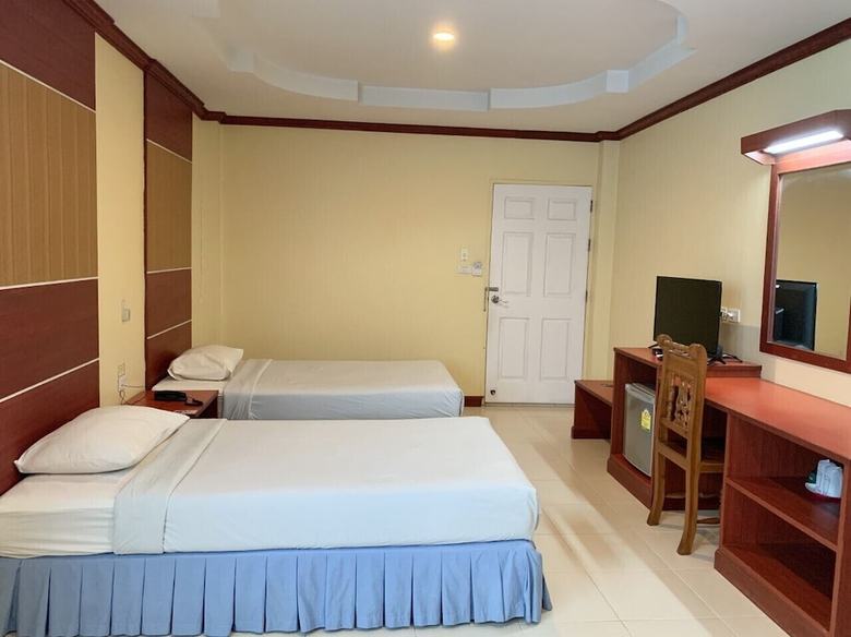 Hotel Homeland Resort