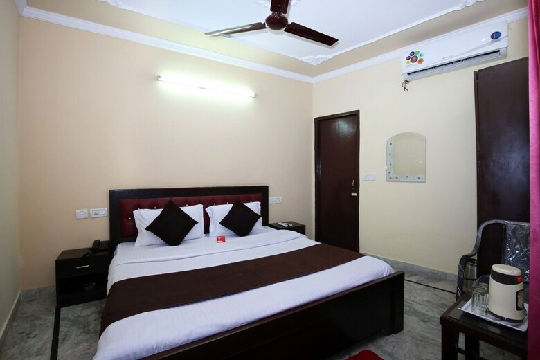 Oyo 9039 Hotel Lotus