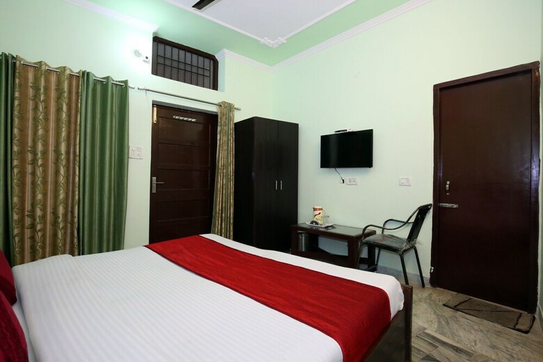 Oyo 9039 Hotel Lotus