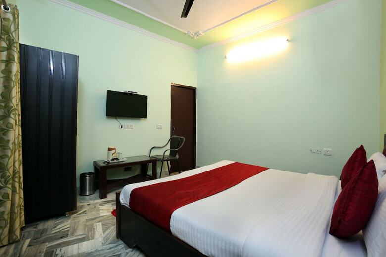 Oyo 9039 Hotel Lotus