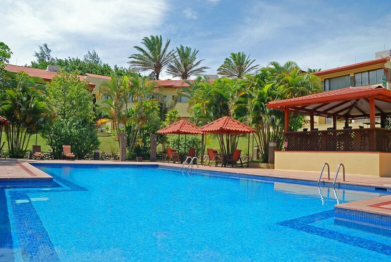Hotel Country Inn & Suites