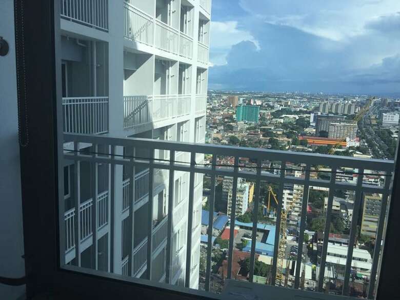 Seabreeze At Breeze Residences