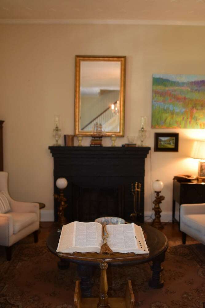 Posada The Inn At Warm Springs