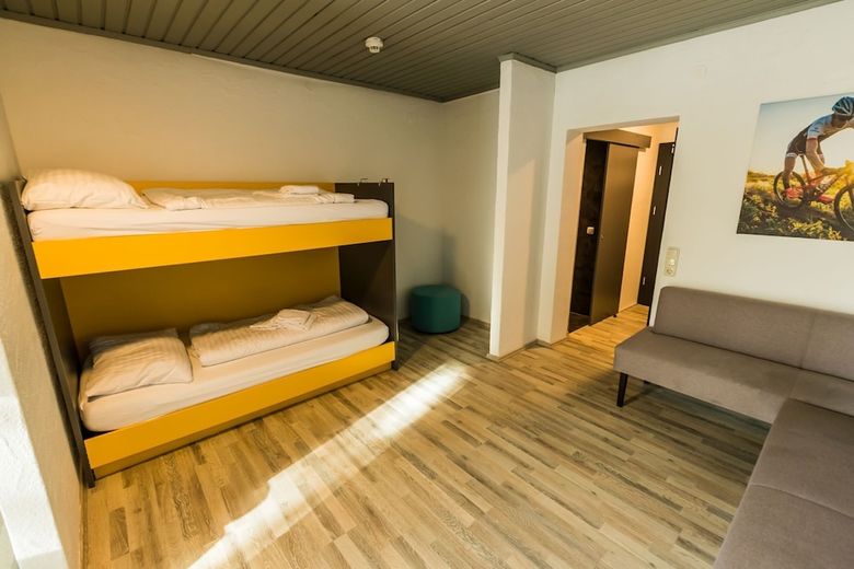 Basekamp Mountain Budget Hotel