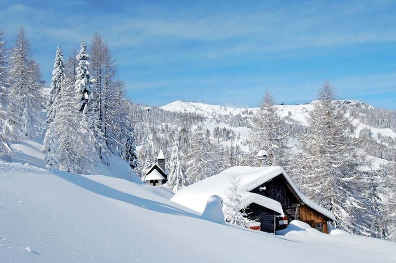 Basekamp Mountain Budget Hotel