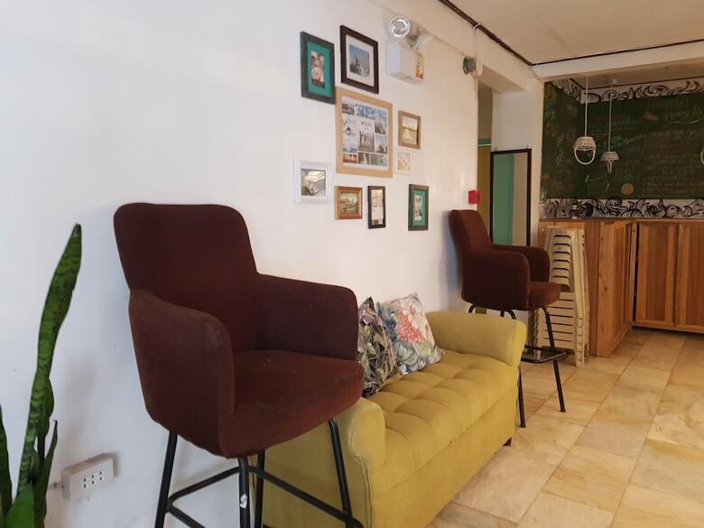 Hostal Go Surfari House