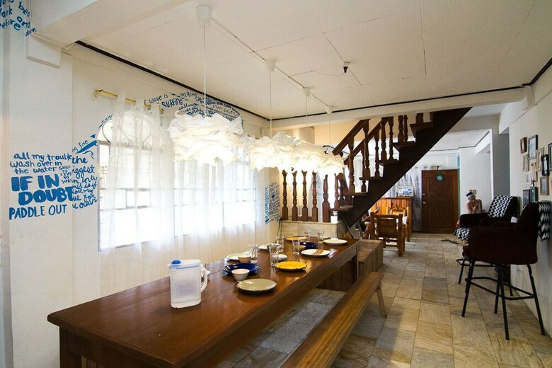 Hostal Go Surfari House