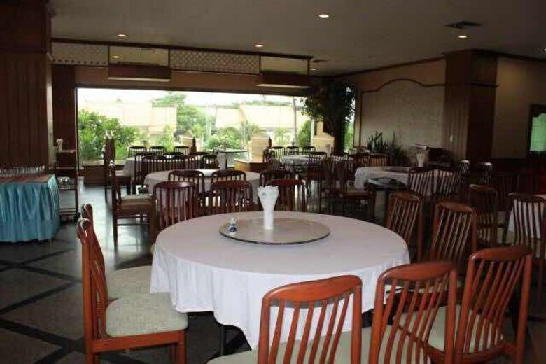 J.p. Emerald Hotel