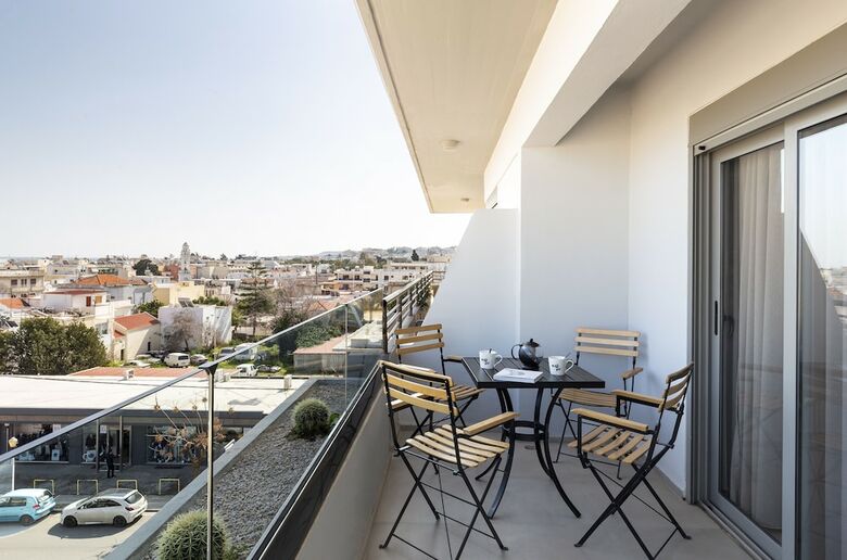 Aparthotel Mirage City Apartments