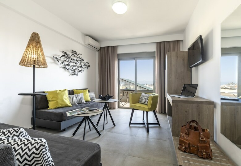 Aparthotel Mirage City Apartments