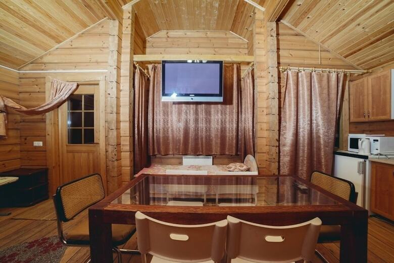 Country Hotel Hvoinyi