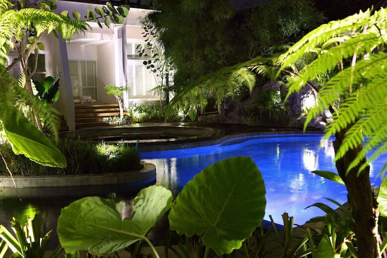 Hotel Yats Colony