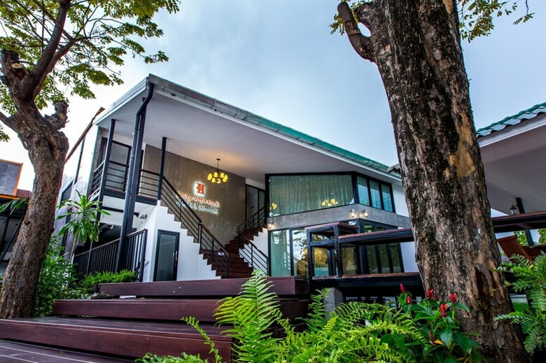 Hostal Stay With Hug Poshtel & Activities