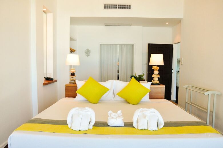 Hotel Maiton Beachfront Villa