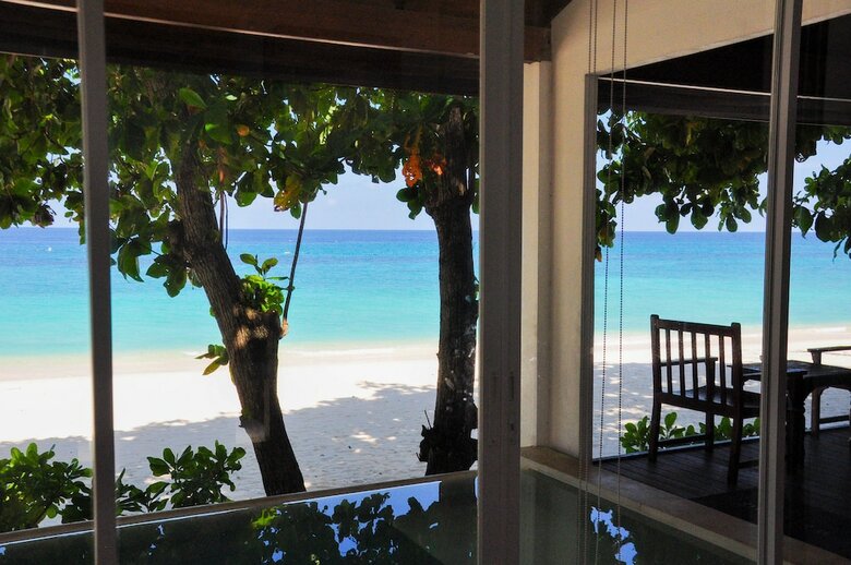 Hotel Maiton Beachfront Villa