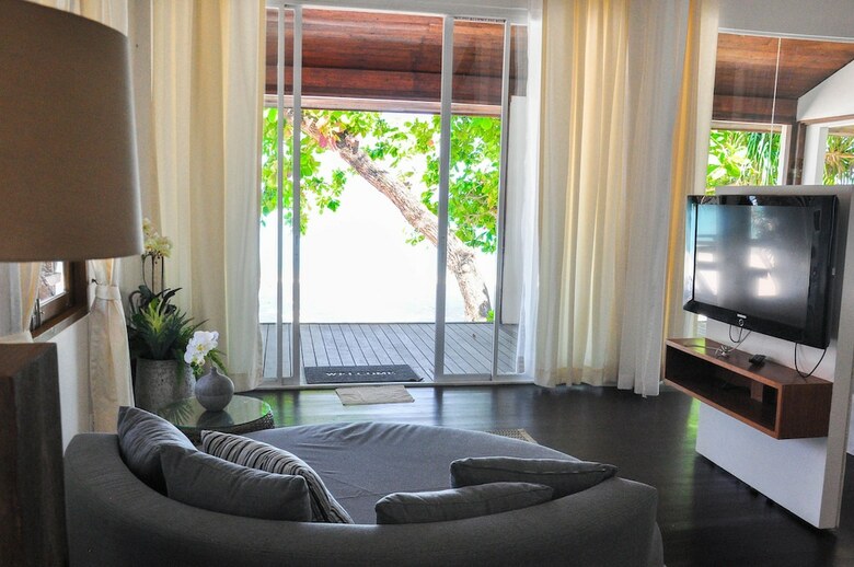 Hotel Maiton Beachfront Villa